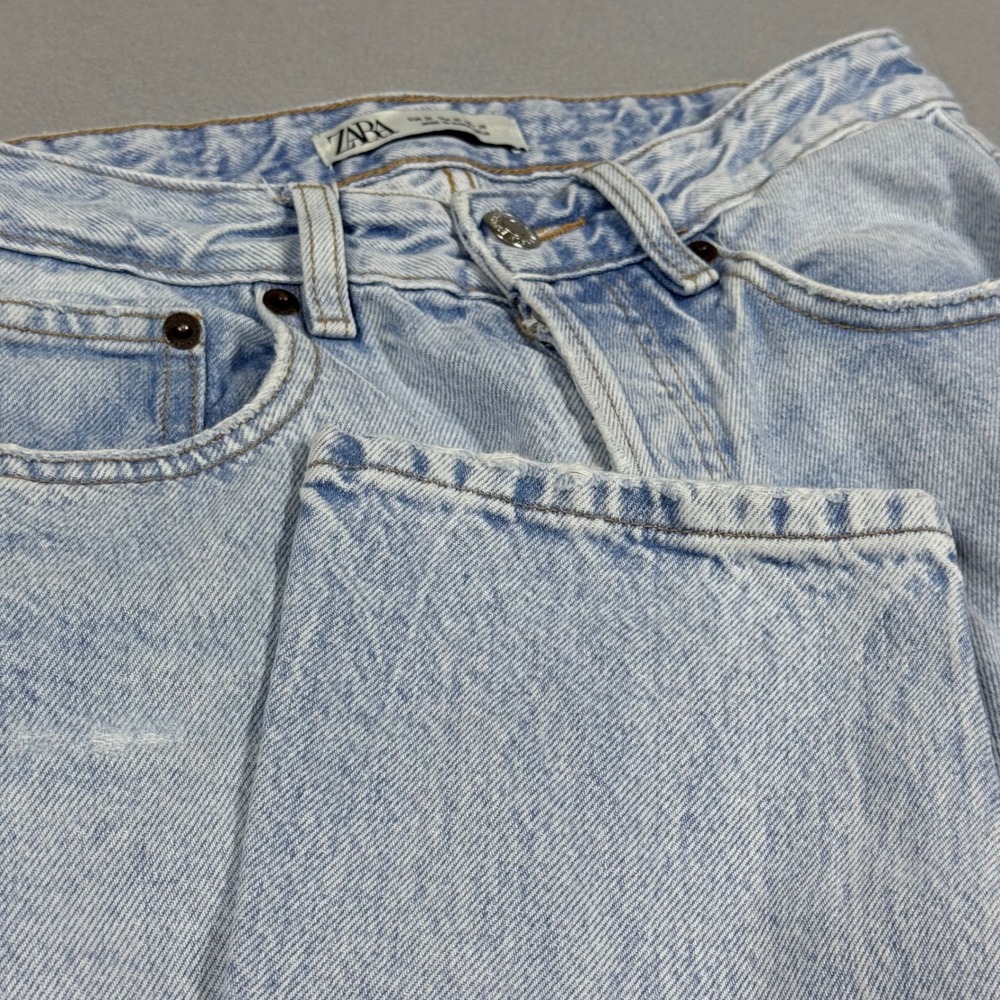 Zara Light Wash Distressed Straight Leg Denim Jeans Men 30 Light Blue Distressed